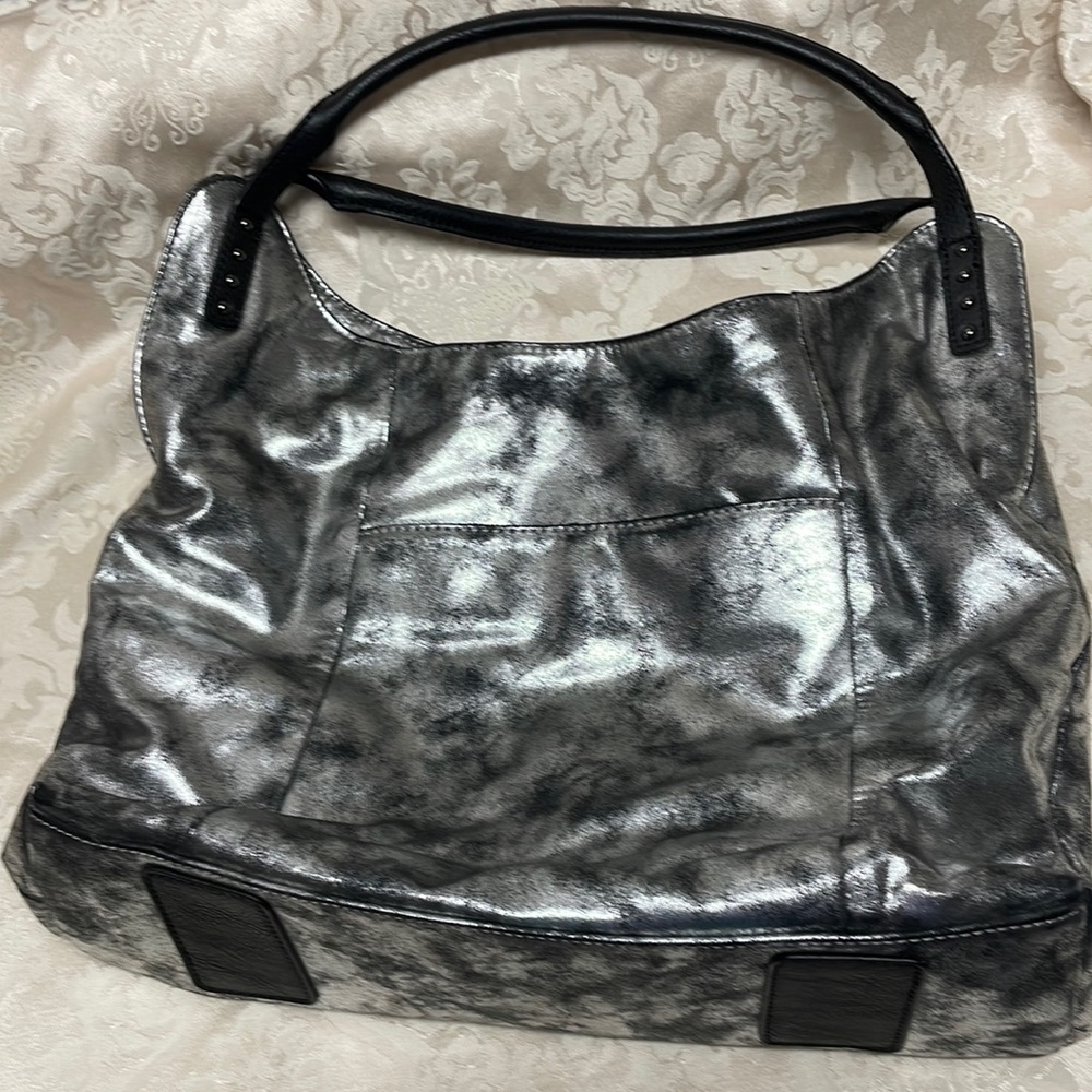 Sondra Roberts Squared Large Slouch Purse Black/Silver pattern GUC.